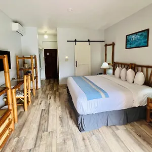 https://tobys-resort.hotelsmontegobay.org