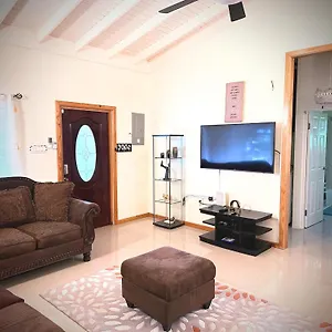  Holiday home Sweet Haven Jamaica